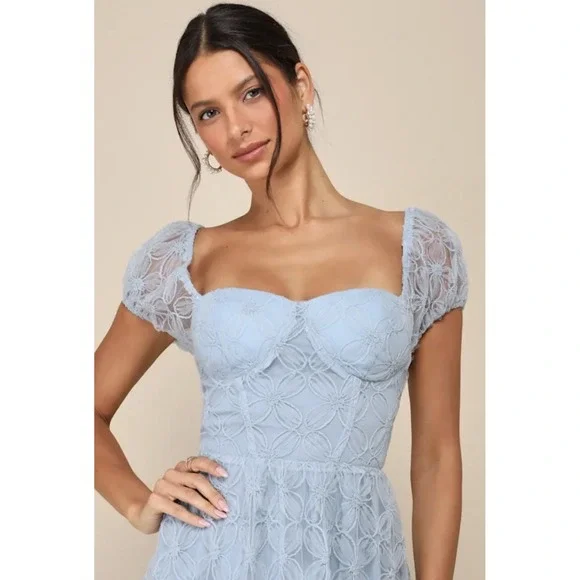 Lulus Exceedingly Elegant Midi Dress Sz Medium Blue Floral Applique Bustier NWT - Picture 3 of 11